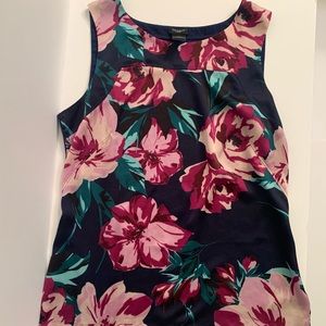 Ann Taylor Floral Medium Sleeveless Blouse